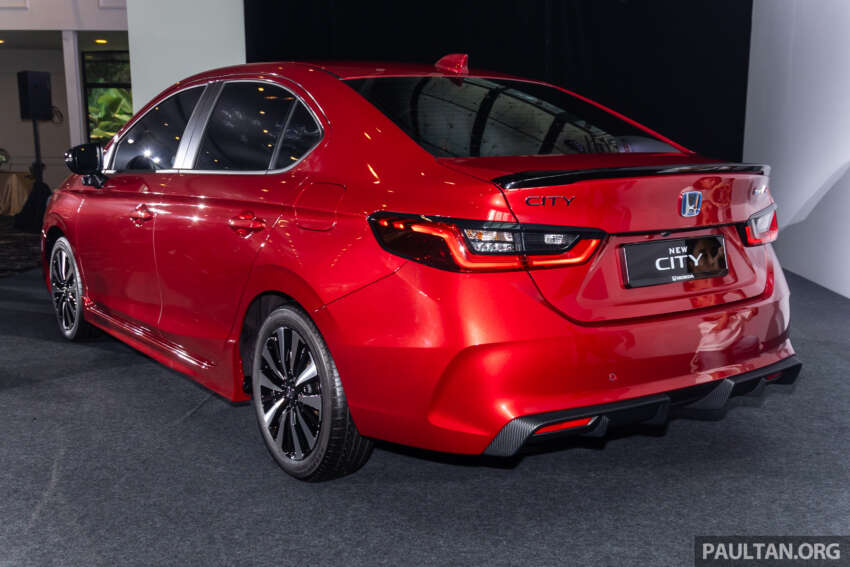 Honda City <em>facelift</em> 2023 dilancar di M’sia — lima varian termasuk hibrid, Honda Connect, dari RM84,900 1654336