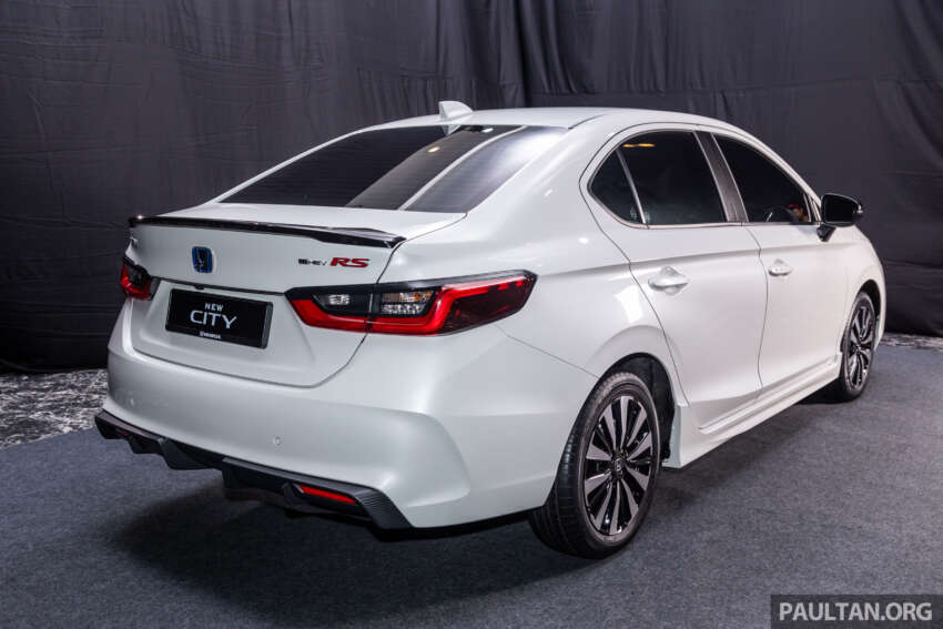 Honda City <em>facelift</em> 2023 dilancar di M’sia — lima varian termasuk hibrid, Honda Connect, dari RM84,900 1654366