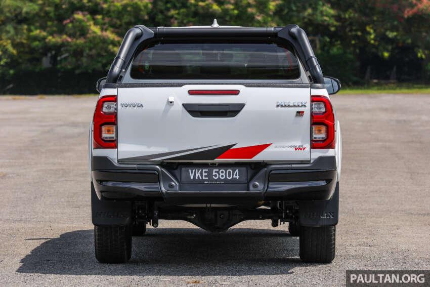 2023 Toyota Hilux GR Sport in Malaysia – sporty pick-up truck with bodykit, monotube dampers; fr RM169k 1658418