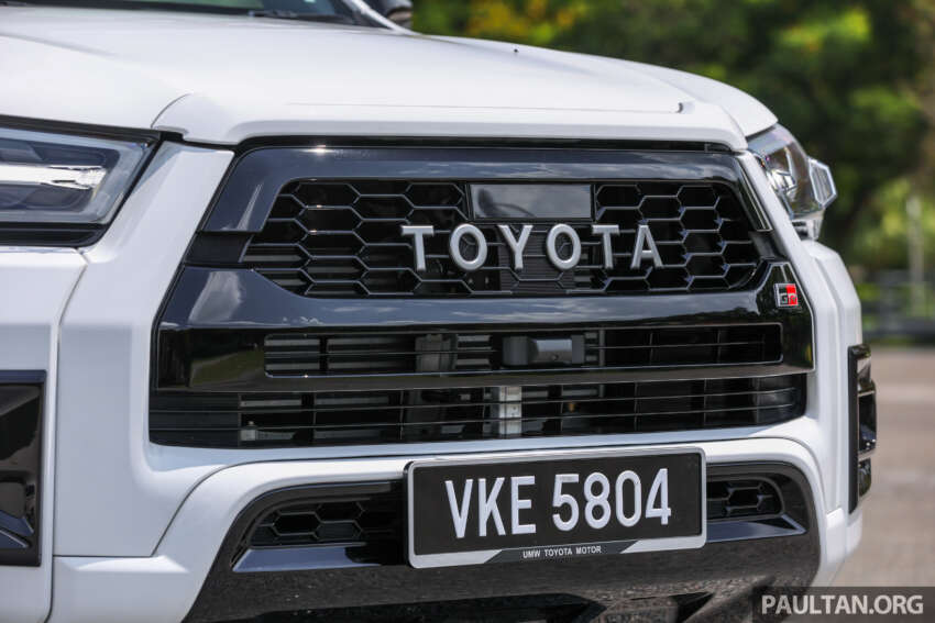 2023 Toyota Hilux GR Sport in Malaysia – sporty pick-up truck with bodykit, monotube dampers; fr RM169k 1658424