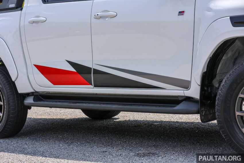 2023 Toyota Hilux GR Sport in Malaysia – sporty pick-up truck with bodykit, monotube dampers; fr RM169k 1658430