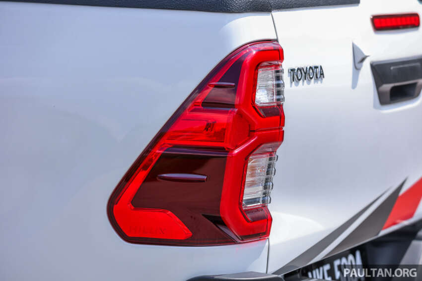 2023 Toyota Hilux GR Sport in Malaysia – sporty pick-up truck with bodykit, monotube dampers; fr RM169k 1658437