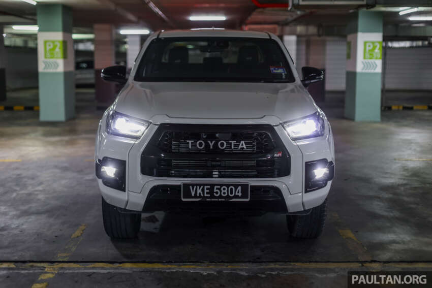 2023 Toyota Hilux GR Sport in Malaysia – sporty pick-up truck with bodykit, monotube dampers; fr RM169k 1658457