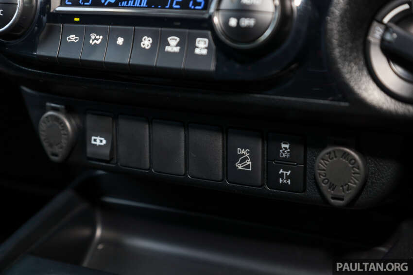 Toyota Hilux GR Sport 2023 di Malaysia — RM169k 1659028