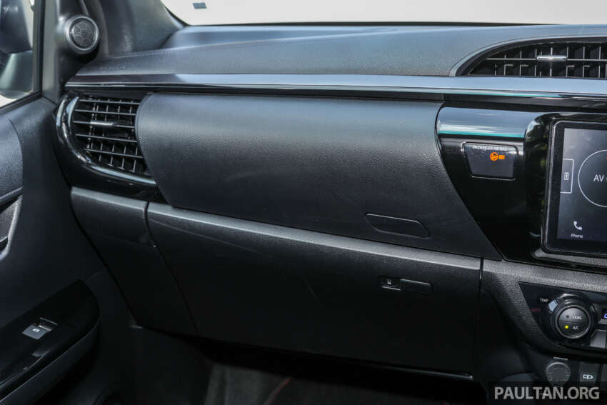 2023 Toyota Hilux GR Sport in Malaysia – sporty pick-up truck with bodykit, monotube dampers; fr RM169k 1658514