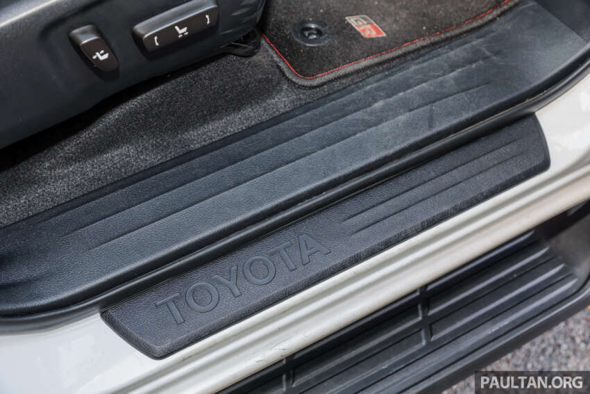 2023 Toyota Hilux GR Sport in Malaysia – sporty pick-up truck with bodykit, monotube dampers; fr RM169k 1658529