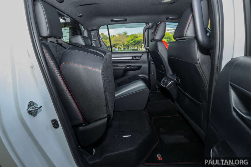 2023 Toyota Hilux GR Sport in Malaysia – sporty pick-up truck with bodykit, monotube dampers; fr RM169k 1658533