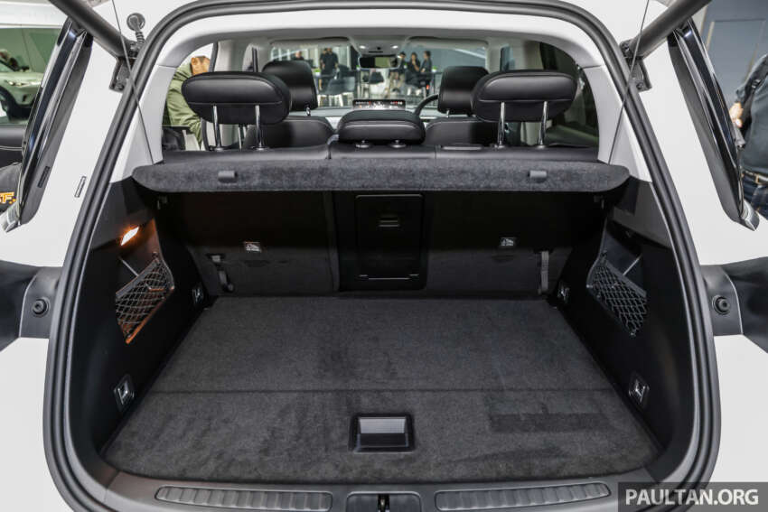 smart #1 EV’s Malaysian spec interior revealed – 13-speaker Beats audio, localised UI with charger location 1650930