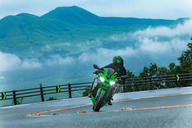 2023 Modenas Kawasaki ZX-25R SE in Malaysia with two colours, priced at RM33,900, Sept delivery