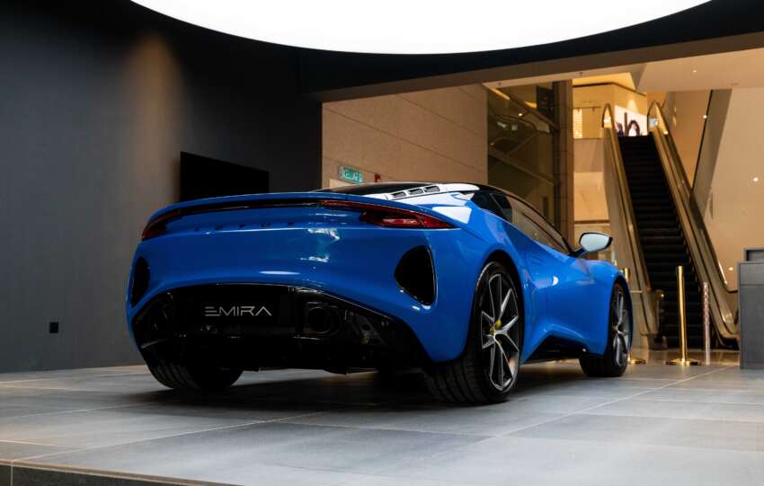Lotus Emira i4 First Edition sudah boleh ditempah di M’sia – enjin Mercedes-AMG 2.0L Turbo, RM998,800! 1658883