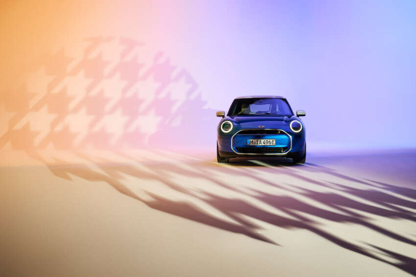 2024 MINI Cooper Electric debuts – simpler design for 5th gen; E, SE variants; up to 218 PS, 402 km EV range 1662543
