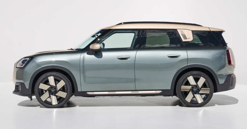 2024 MINI Countryman Electric debuts – single- and dual-motor EV powertrains; up to 313 hp, 462 km range 1662684