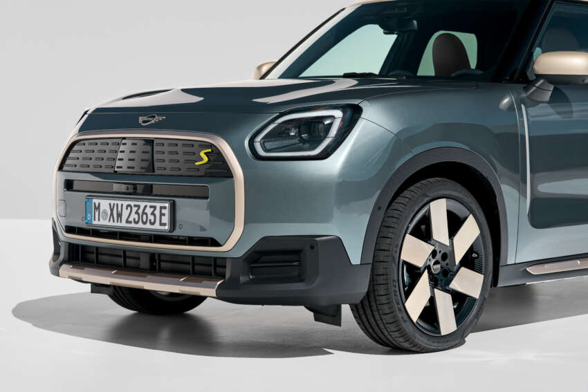 2024 MINI Countryman Electric debuts – single- and dual-motor EV powertrains; up to 313 hp, 462 km range 1662711