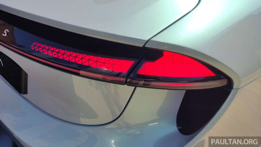 Lotus Emeya didedahkan – sedan hyper GT EV AWD dengan kuasa sehingga 905 hp, 0-100 km 2.78 saat! 1665791