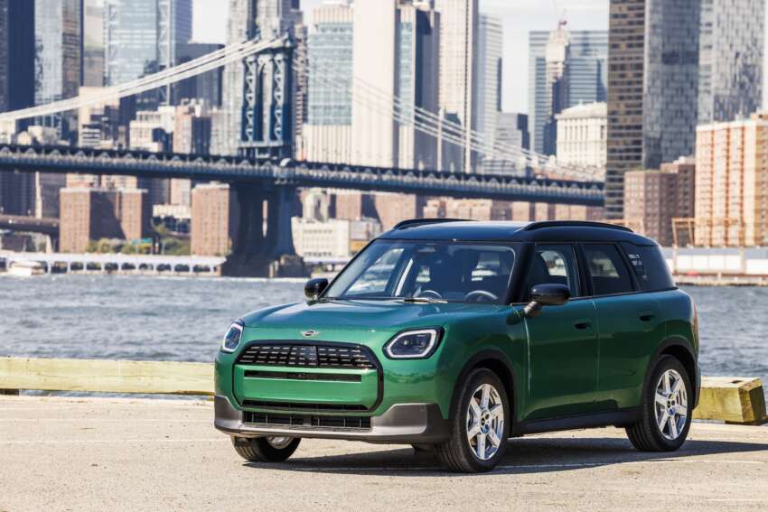 2024 MINI Countryman Electric debuts – single- and dual-motor EV powertrains; up to 313 hp, 462 km range 1670744