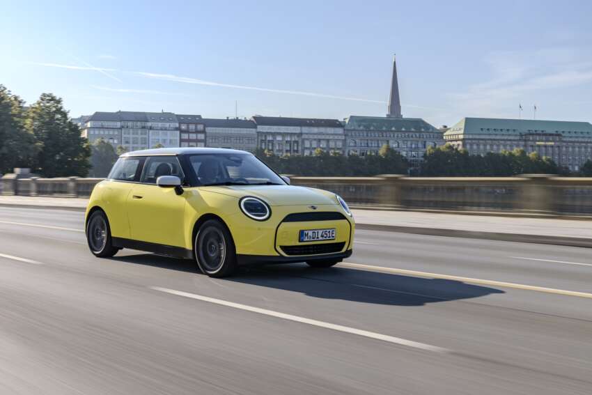 2024 MINI Cooper Electric debuts – simpler design for 5th gen; E, SE variants; up to 218 PS, 402 km EV range 1727523