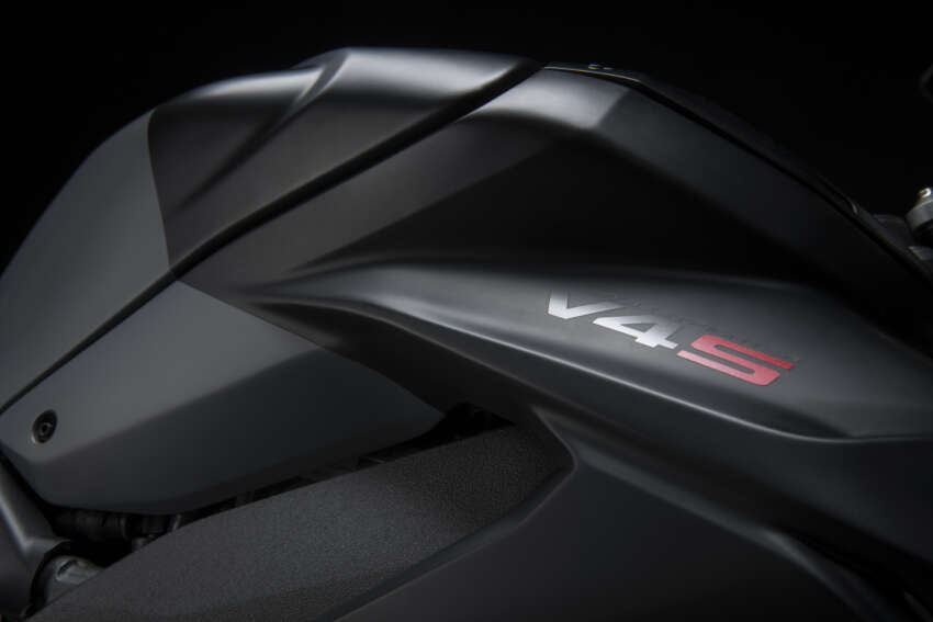 2023 Ducati Streetfighter V4S – first ride in Spain 1674605