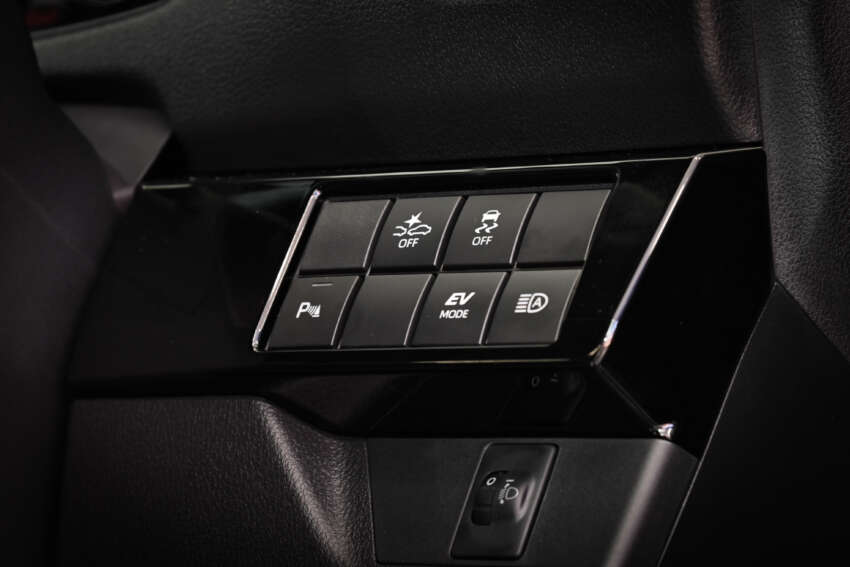 Toyota Yaris Cross kini di Thailand – hanya hibrid 1.5L, bermula RM101k; Perodua D66B di M’sia tak lama lagi? 1679381