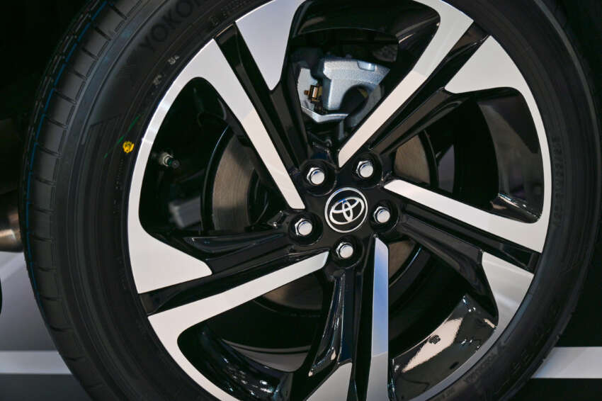 Toyota Yaris Cross kini di Thailand – hanya hibrid 1.5L, bermula RM101k; Perodua D66B di M’sia tak lama lagi? 1679175