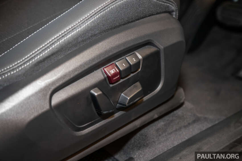 2023 BMW X1 sDrive20i xLine in Malaysia – full gallery; CKD; 204 PS 2.0T; from RM239k; RM33k less than iX1 1684325