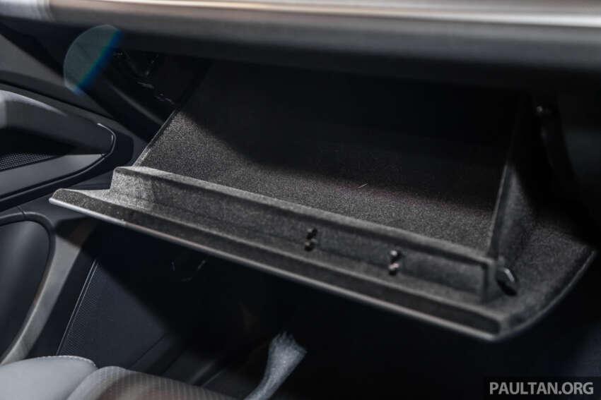 2024 Porsche Cayenne E3 facelift CKD launched in Malaysia; more power, new look inside/out; RM600k 1676091