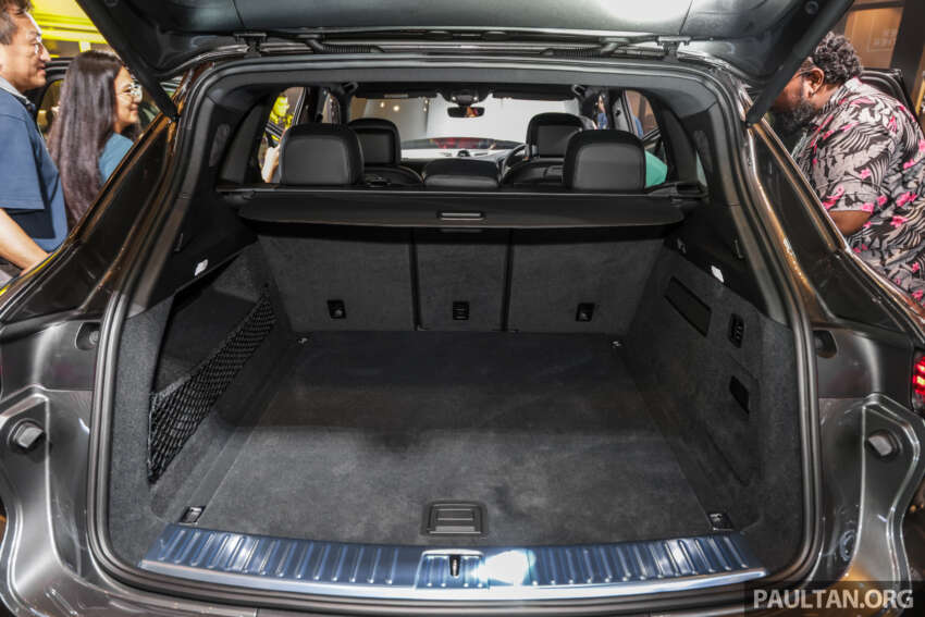 2024 Porsche Cayenne E3 facelift CKD launched in Malaysia; more power, new look inside/out; RM600k 1676144