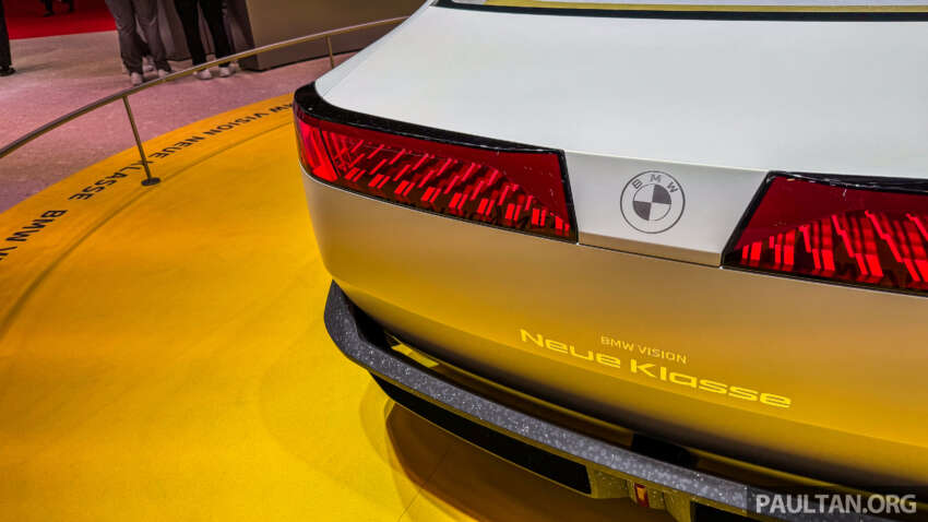 BMW Vision Neue Klasse on display at JMS – concept previews brand’s future EV tech and design language 1693100