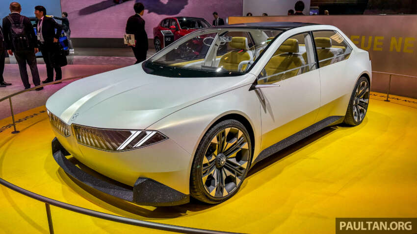 BMW Vision Neue Klasse on display at JMS – concept previews brand’s future EV tech and design language 1693085