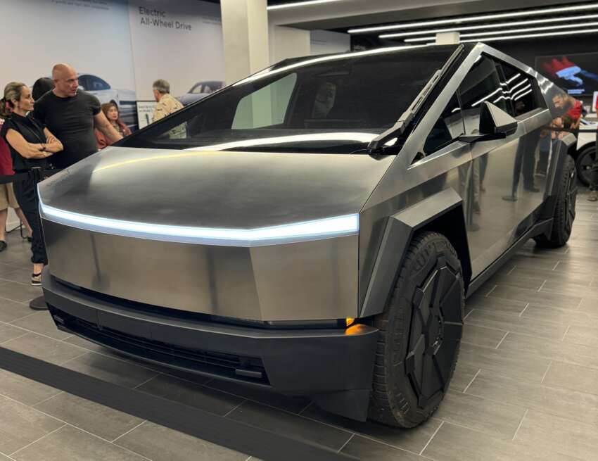 Tesla Cybertruck hits showrooms ahead of launch 1700427