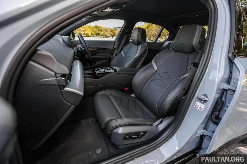 2024 BMW i5 eDrive40 Malaysian review – 582 km range; fr RM400k; is the first-ever 5 Series EV good? 1711204