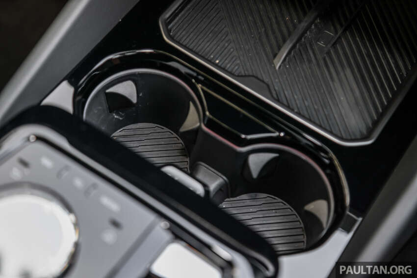 2024 BMW i5 eDrive40 Malaysian review – 582 km range; fr RM400k; is the first-ever 5 Series EV good? 1711177