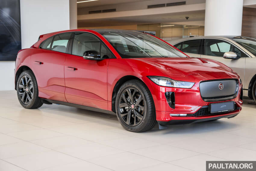 2023 Jaguar I-Pace EV – with RM12k Stealth Pack 1709261