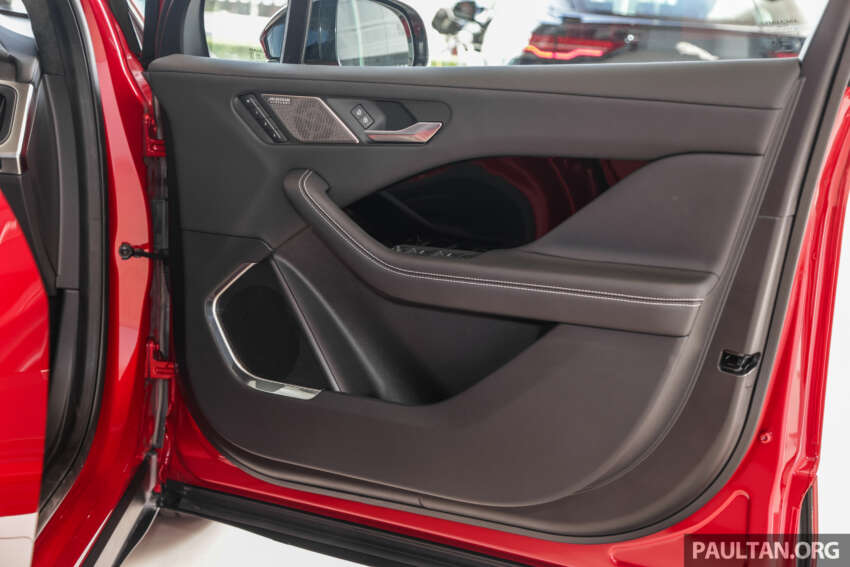 2023 Jaguar I-Pace EV – with RM12k Stealth Pack 1709363