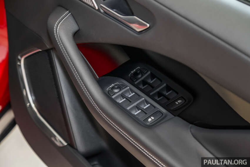 2023 Jaguar I-Pace EV – with RM12k Stealth Pack 1709364