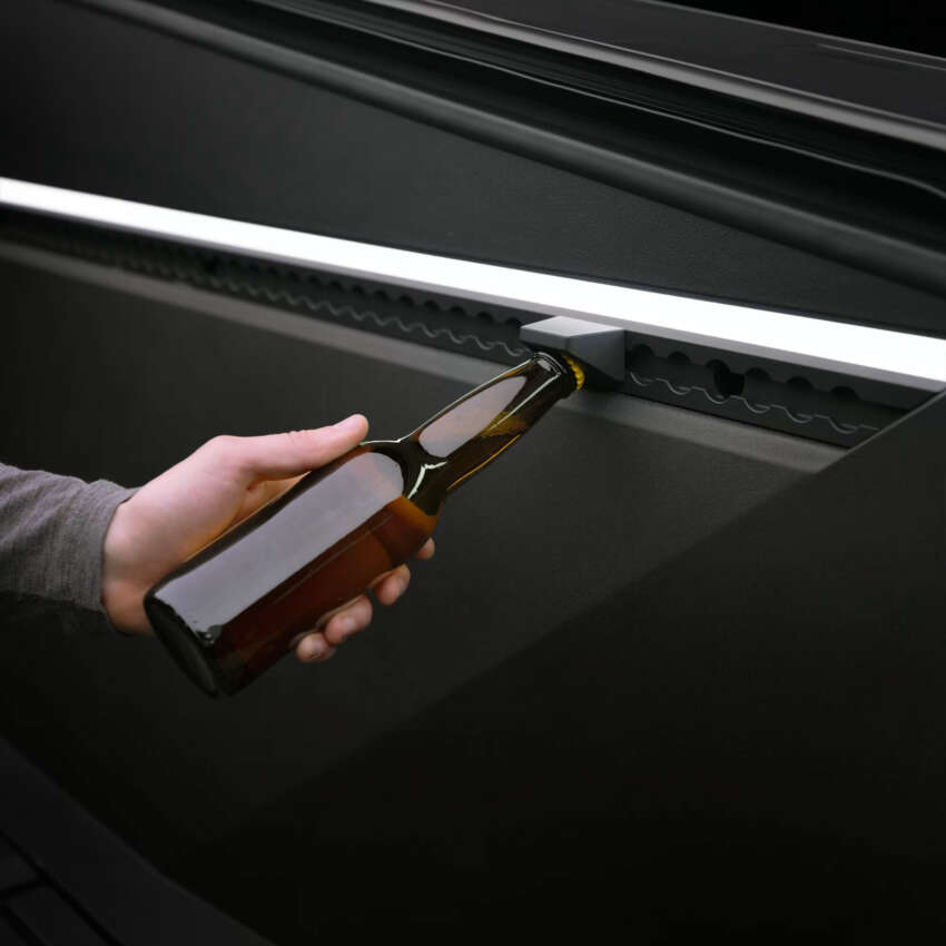 2024 Tesla Cybertruck debuts – EV pick-up truck with up to 857 PS, 756 km EV range; bulletproof body 1702462