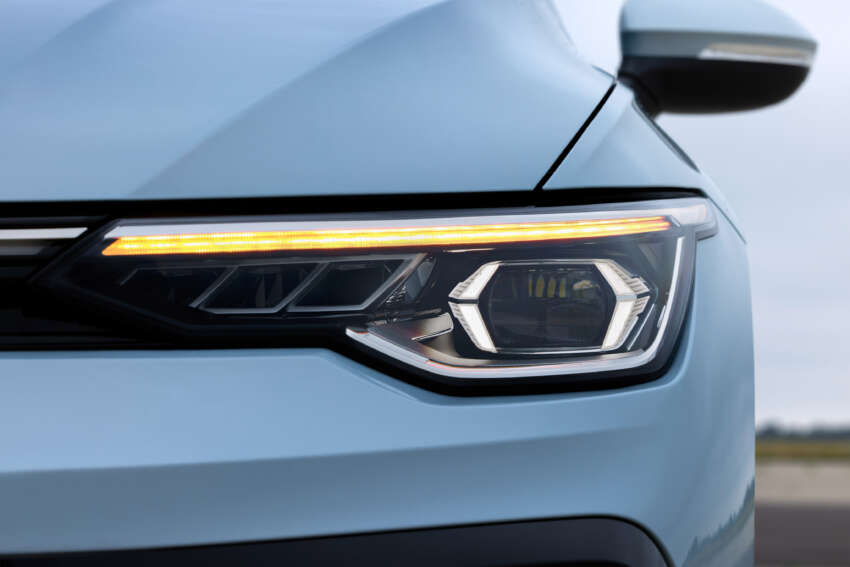 2024 Volkswagen Golf Mk8.5 facelift debuts – styling tweaks, physical buttons, GTE and GTI get more power 1719431