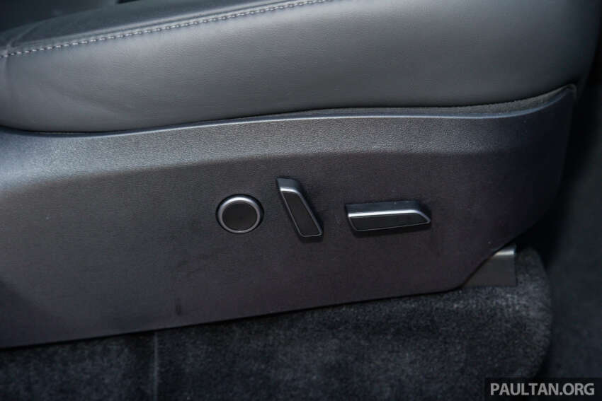 2024 Tesla Model Y updates in Malaysia – privacy glass, full double glazing, HW4, no parcel shelf 1727200