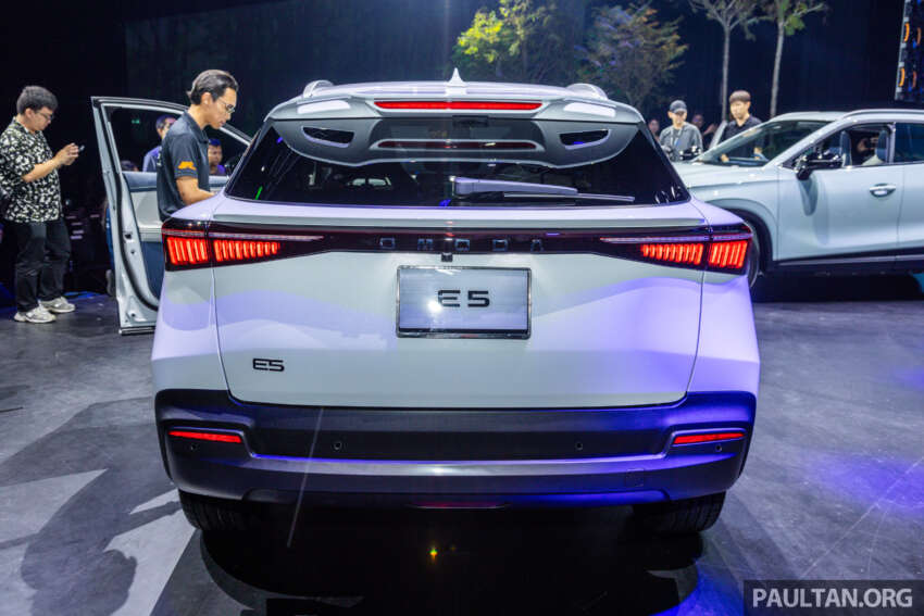 Chery Omoda E5 EV launched in Malaysia – 430 km range, 7.6s, 8yr batt warranty, CKD Q2 2024, RM147k 1737555