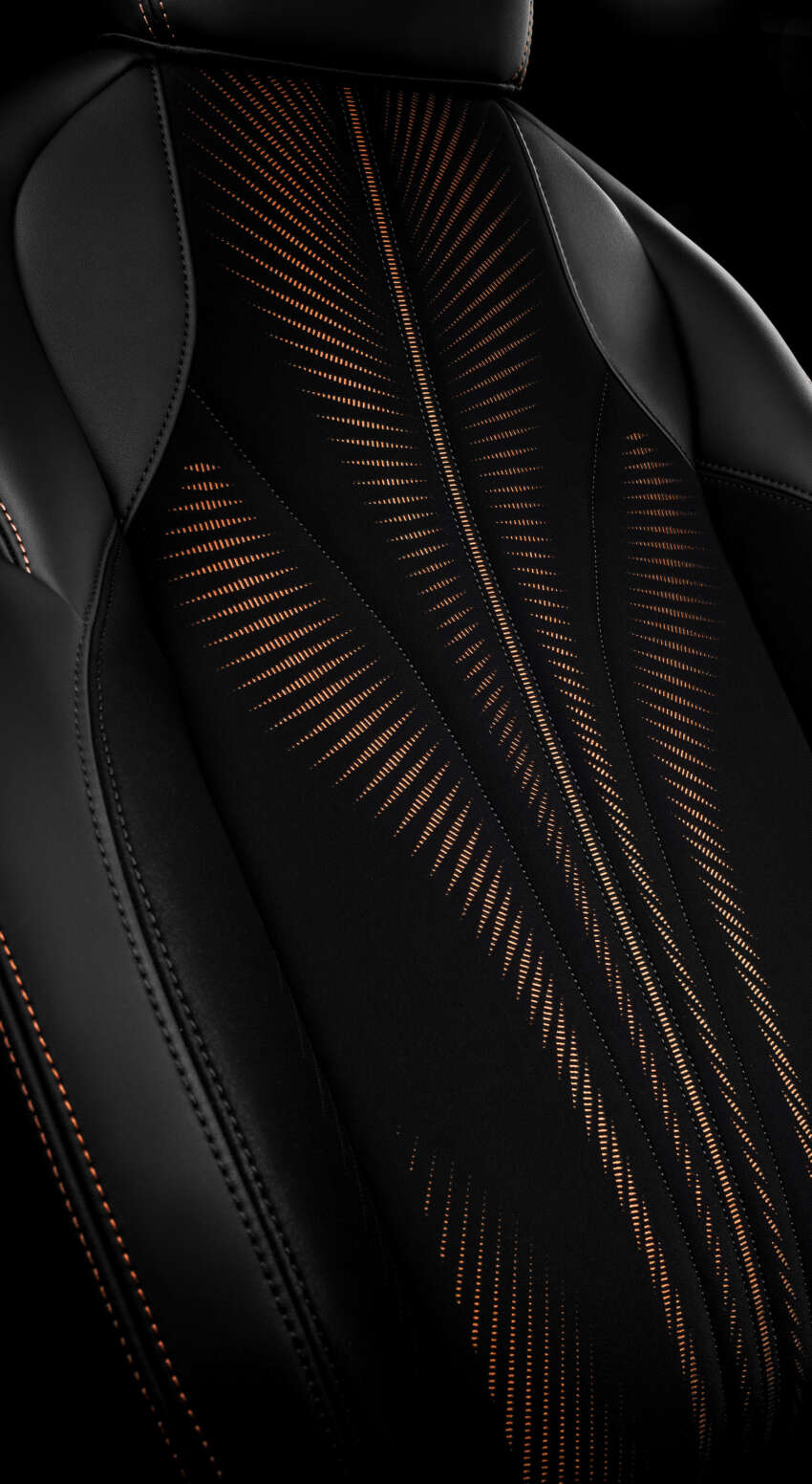 2024 Maserati Grecale Folgore – brand’s first EV SUV; 557 PS, 820 Nm, 105 kWh battery, up to 501 km range 1740833