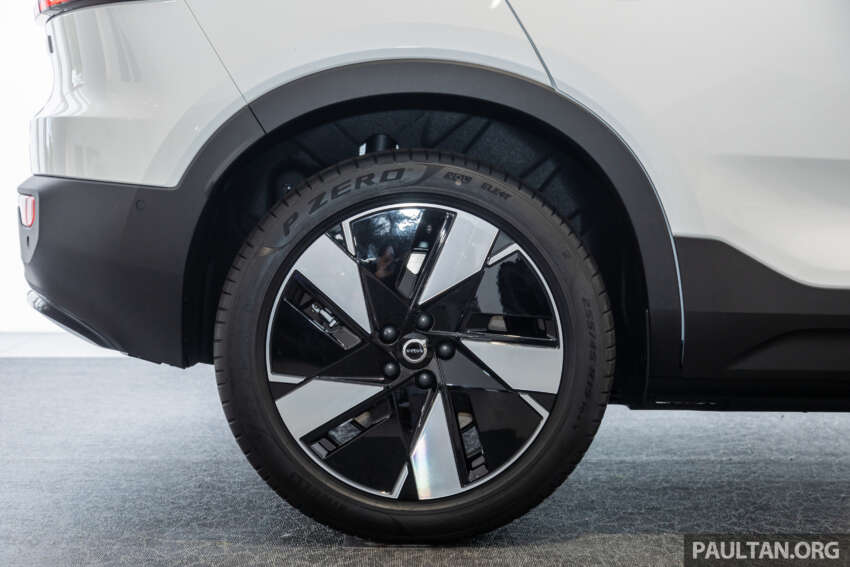 2024 Volvo C40 Recharge in Malaysia gallery – 550 km EV range, 200 kW DC, Pixel LED headlamps; fr RM289k 1737925