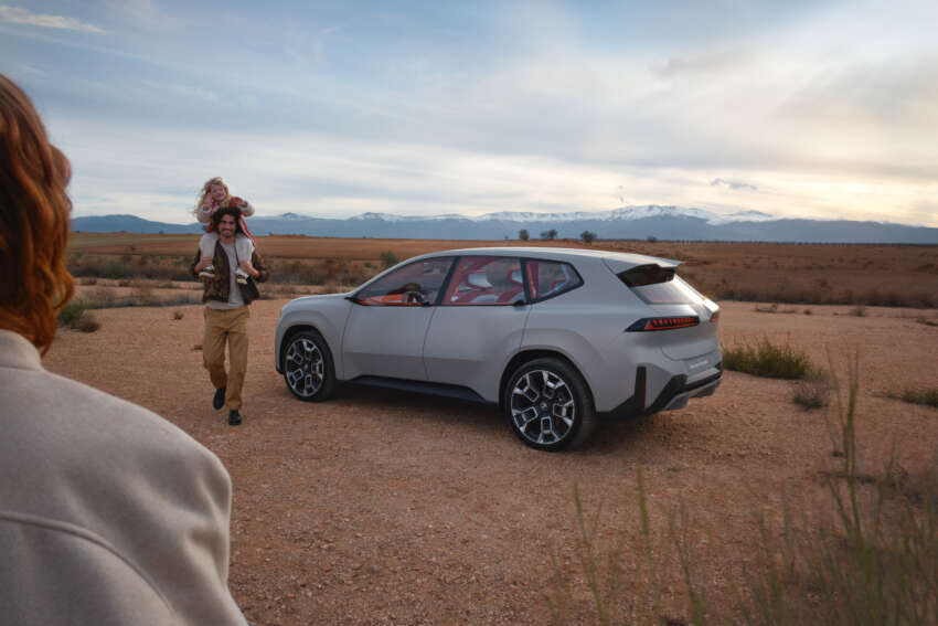 BMW Vision Neue Klasse X previews 2025 iX3 electric SUV – small kidney grille; customisable interior, sound 1742582