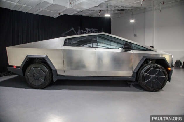 Tesla Cybertruck RHD considered – built in Texas with only “a few” changes, Malaysian sale possible?