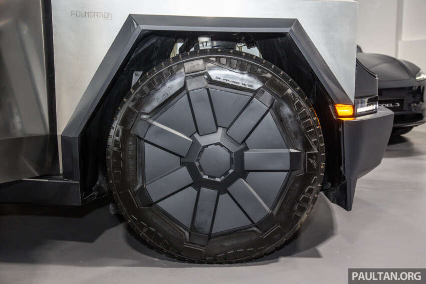 Tesla Cybertruck in Malaysia – stainless steel pick-up EV on display in showrooms in May, not for sale 1749404