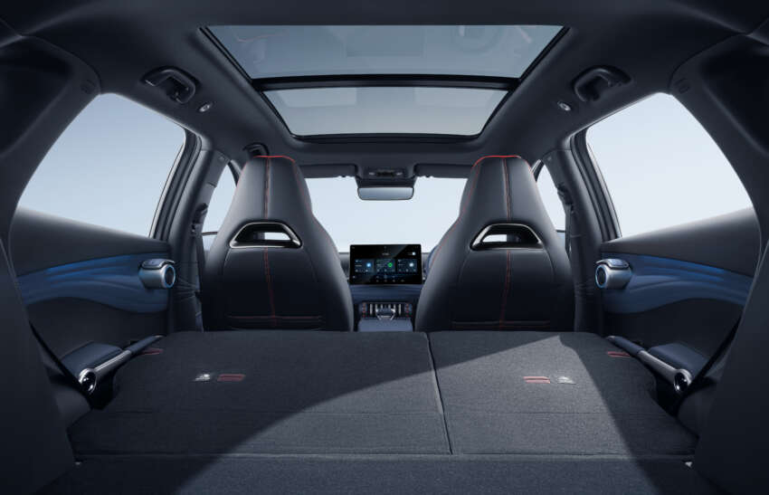 BYD Atto 3 2024 di M’sia – tempahan dibuka, hanya varian SR, RM149,800, skrin dan logo belakang baru 1759093