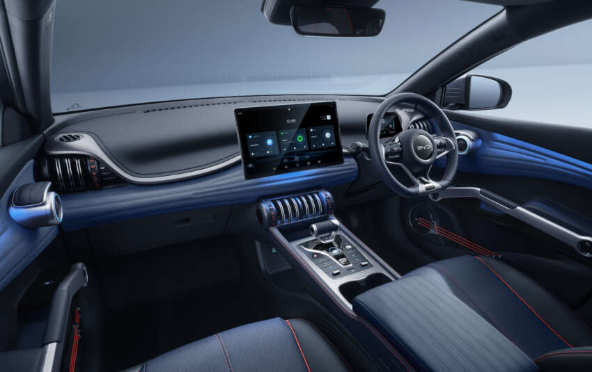 BYD Atto 3 2024 di M’sia – tempahan dibuka, hanya varian SR, RM149,800, skrin dan logo belakang baru 1759092