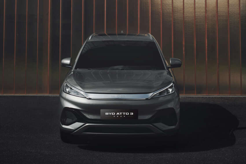 BYD Atto 3 2024 di M’sia – tempahan dibuka, hanya varian SR, RM149,800, skrin dan logo belakang baru 1759105