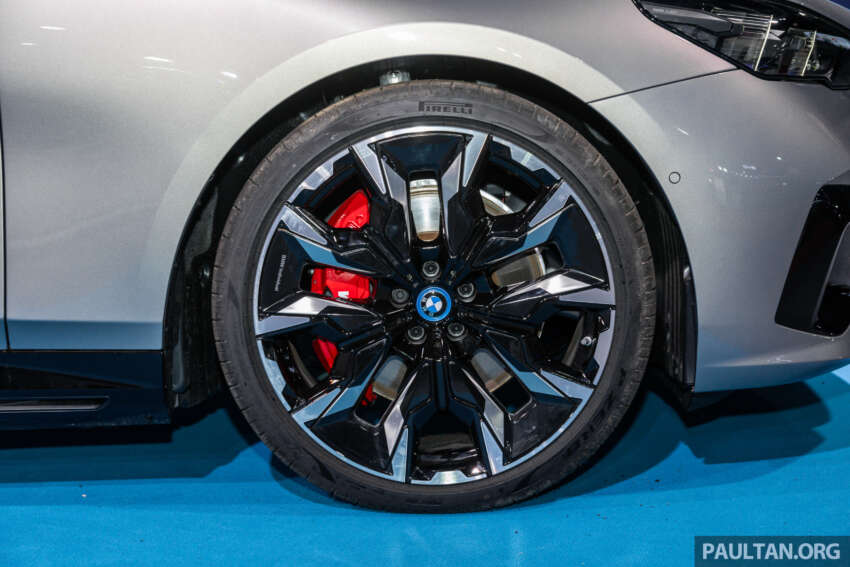 BMW i5 M60 launched in Malaysia – up to 601 PS, 0-100 km/h 3.8 secs, up to 516 km range, RM480k est 1766841