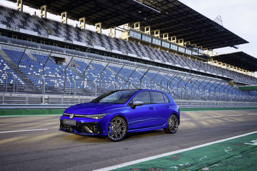 2025 Volkswagen Mk8.5 Golf R hatch, Golf R Variant estate – 333 PS/420 Nm 2.0T AWD, 270 km/h top speed 1782371