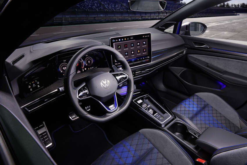 2025 Volkswagen Mk8.5 Golf R hatch, Golf R Variant estate – 333 PS/420 Nm 2.0T AWD, 270 km/h top speed 1782385