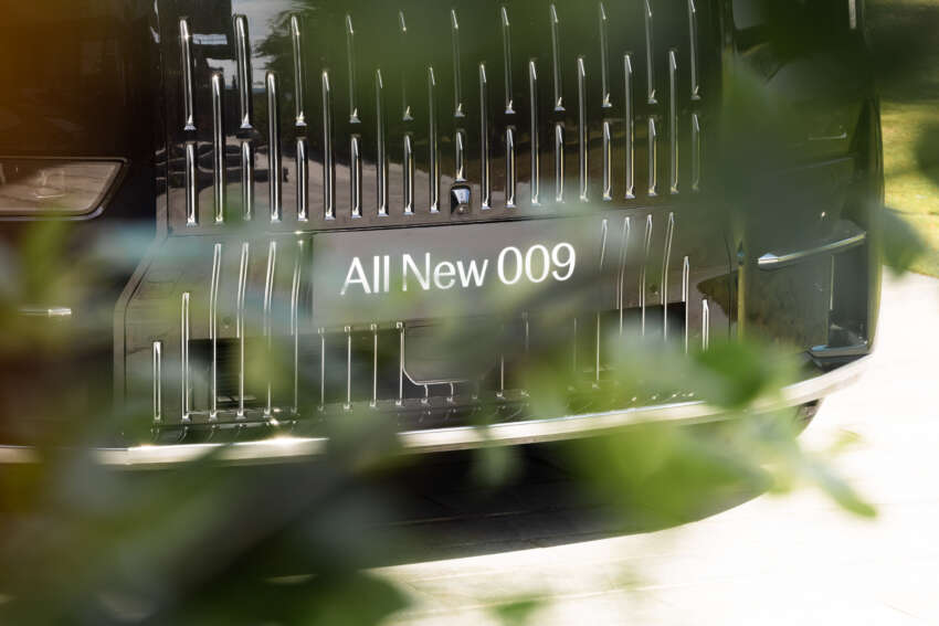 2024 Zeekr 009 debuts – new FWD, 7-seat variants; up to 789 PS, 900 km CLTC range; RHD for HK fr RM453k 1793363